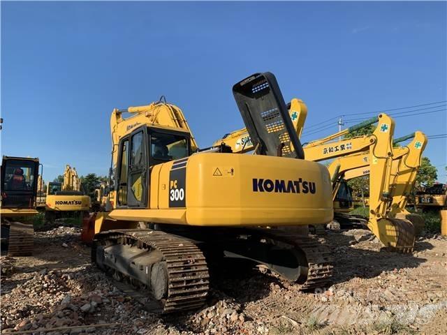 Komatsu PC 300 대형 굴삭기 29톤 이상
