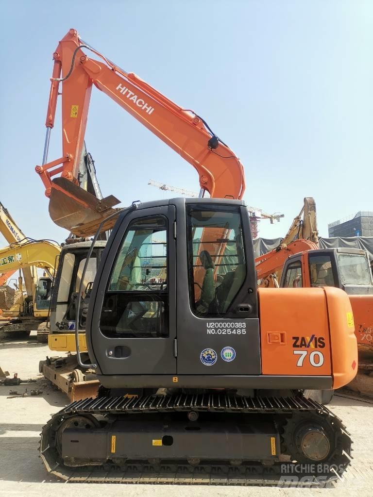 Hitachi ZX 70 대형 굴삭기 29톤 이상
