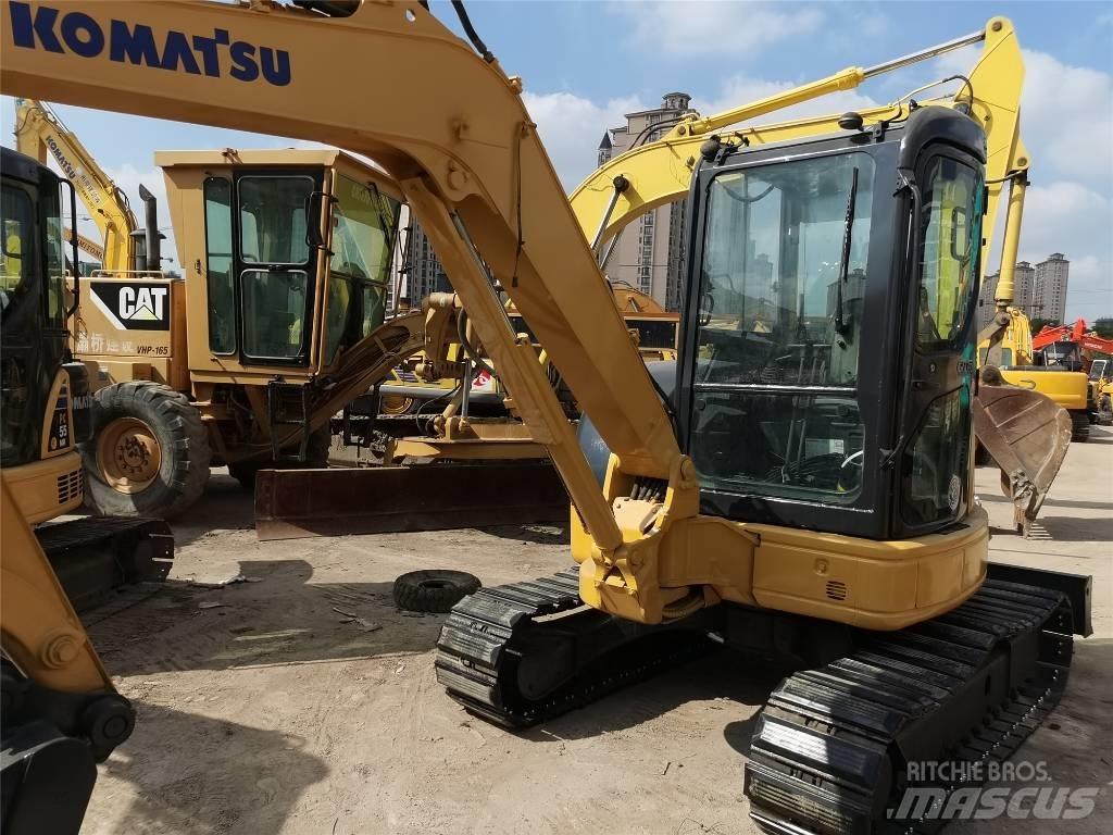 Komatsu PC 35 소형 굴삭기 7톤 미만