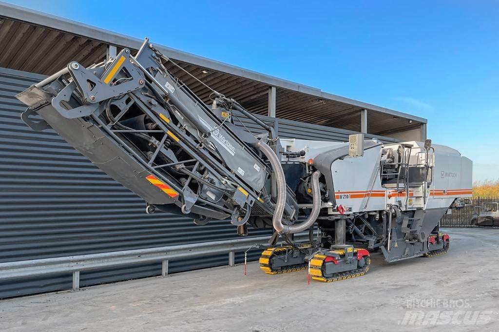 Wirtgen W 210 I 아스팔트 콜드 밀링 기계