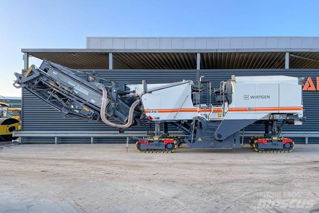 Wirtgen W 210 I 아스팔트 콜드 밀링 기계