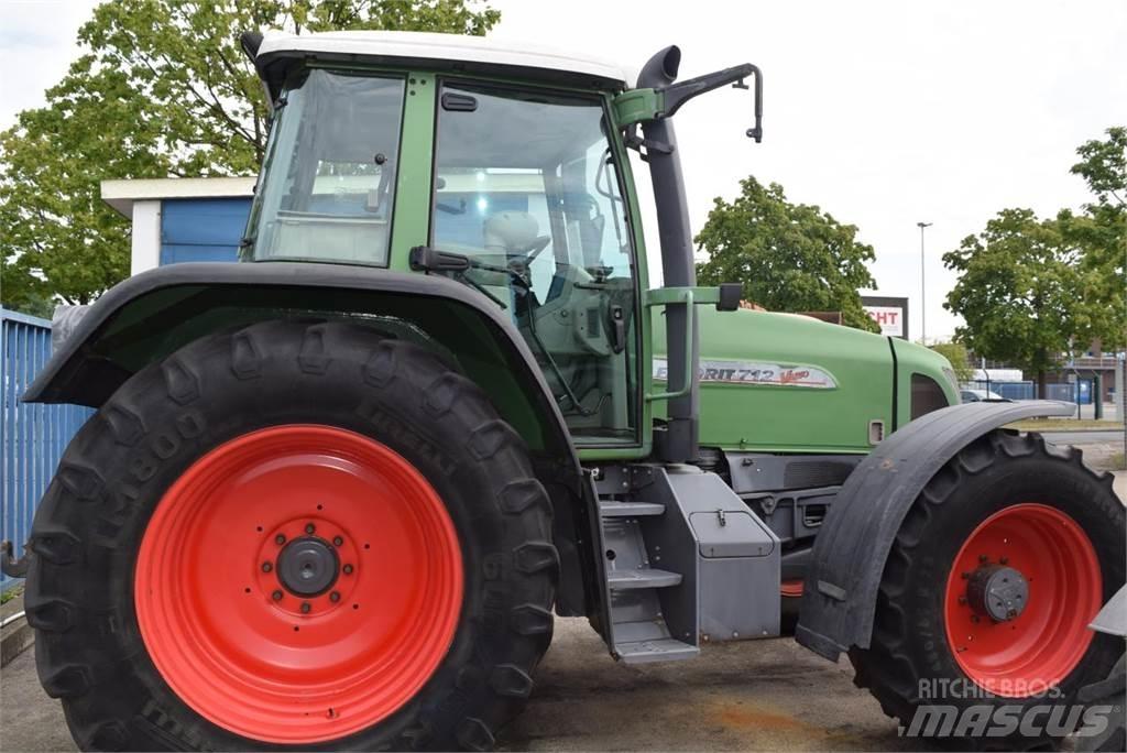 Fendt 712 Vario 트랙터