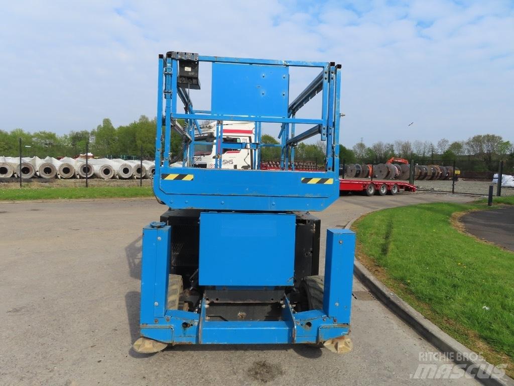 Genie GS 3369 RT 가위형 리프트