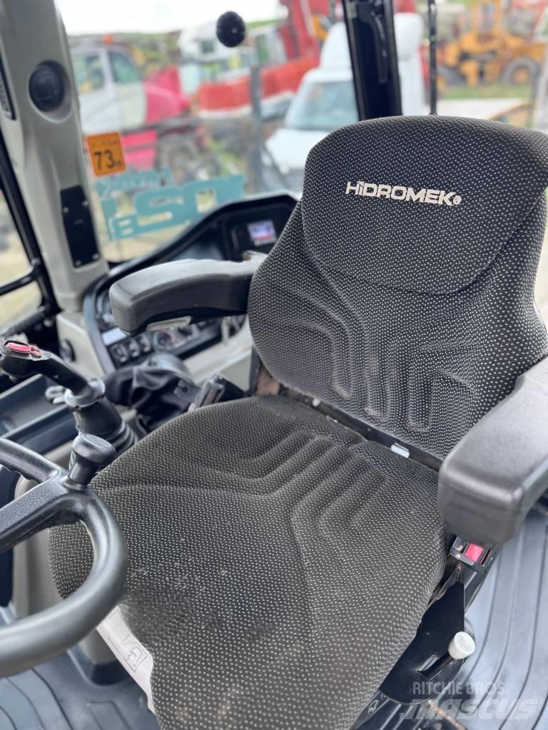 Hidromek HMK 102 B 백호로더