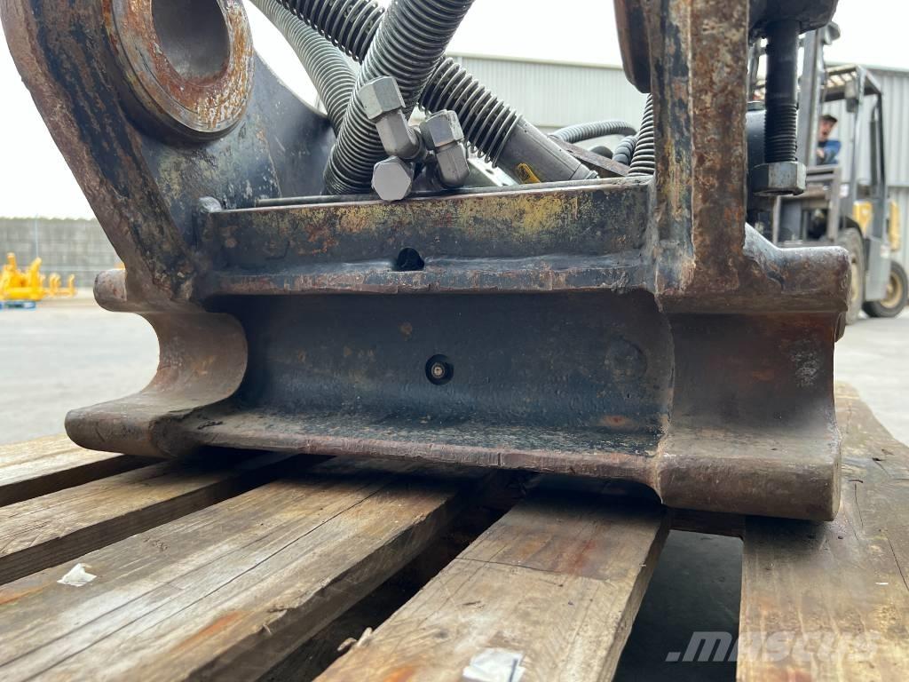 OilQuick OQ70/55 퀵 커넥터