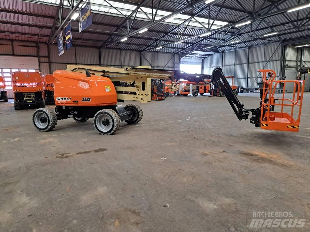JLG 520 AJ (NEW 2024) 관절형 전동이동 리프트