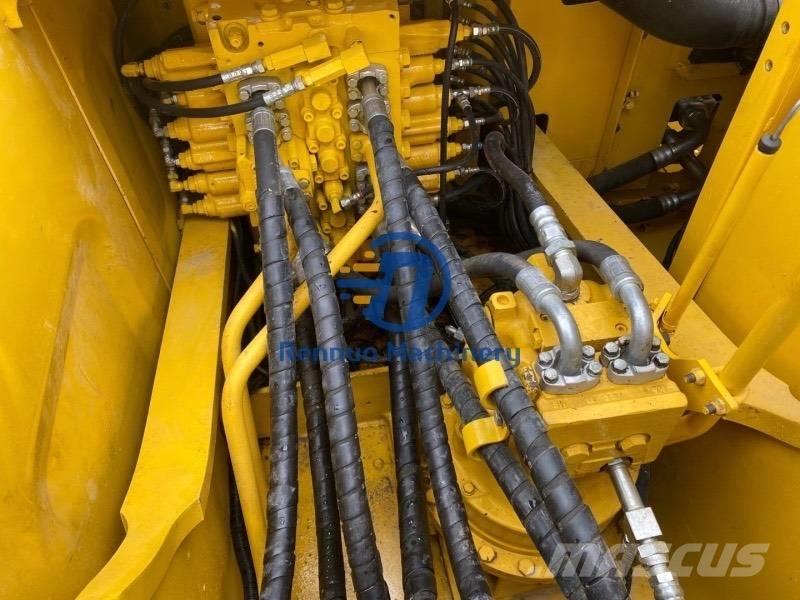Komatsu PC200-7 대형 굴삭기 29톤 이상