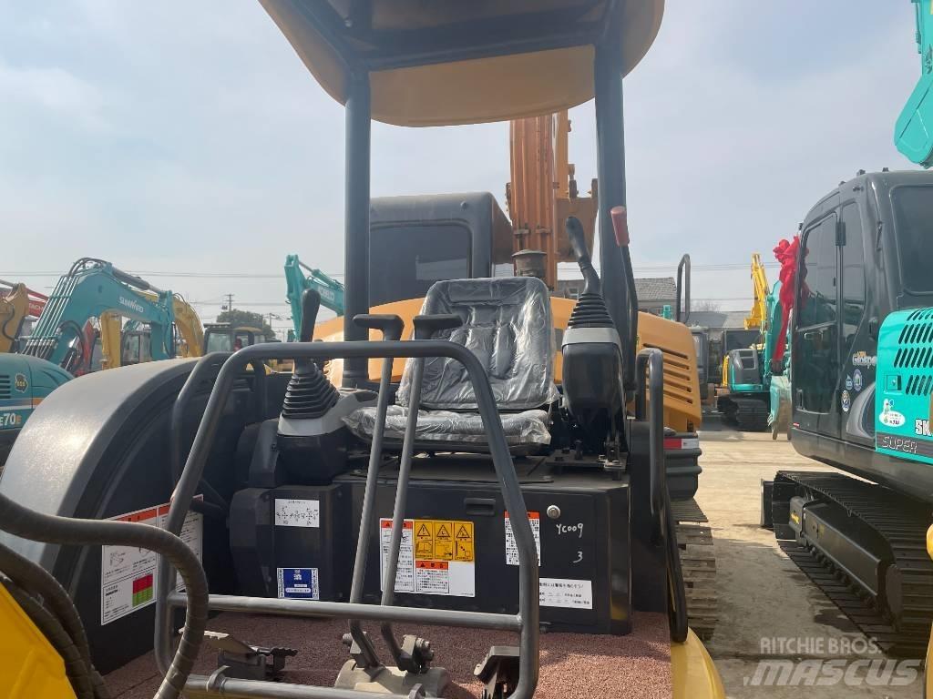 Komatsu PC 30 소형 굴삭기 7톤 미만