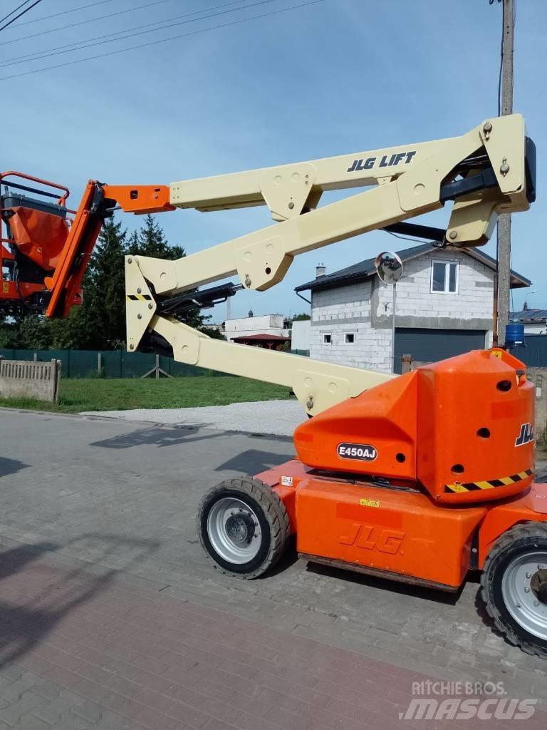 JLG E 450 AJ 관절형 전동이동 리프트