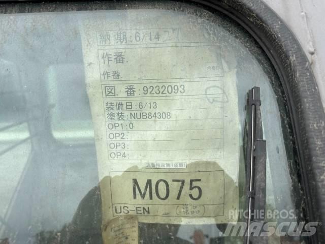 Hitachi Zaxis 캐빈 및 인테리어