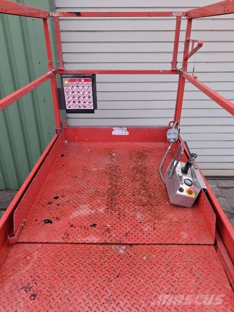 SkyJack SJ III 4632 가위형 리프트