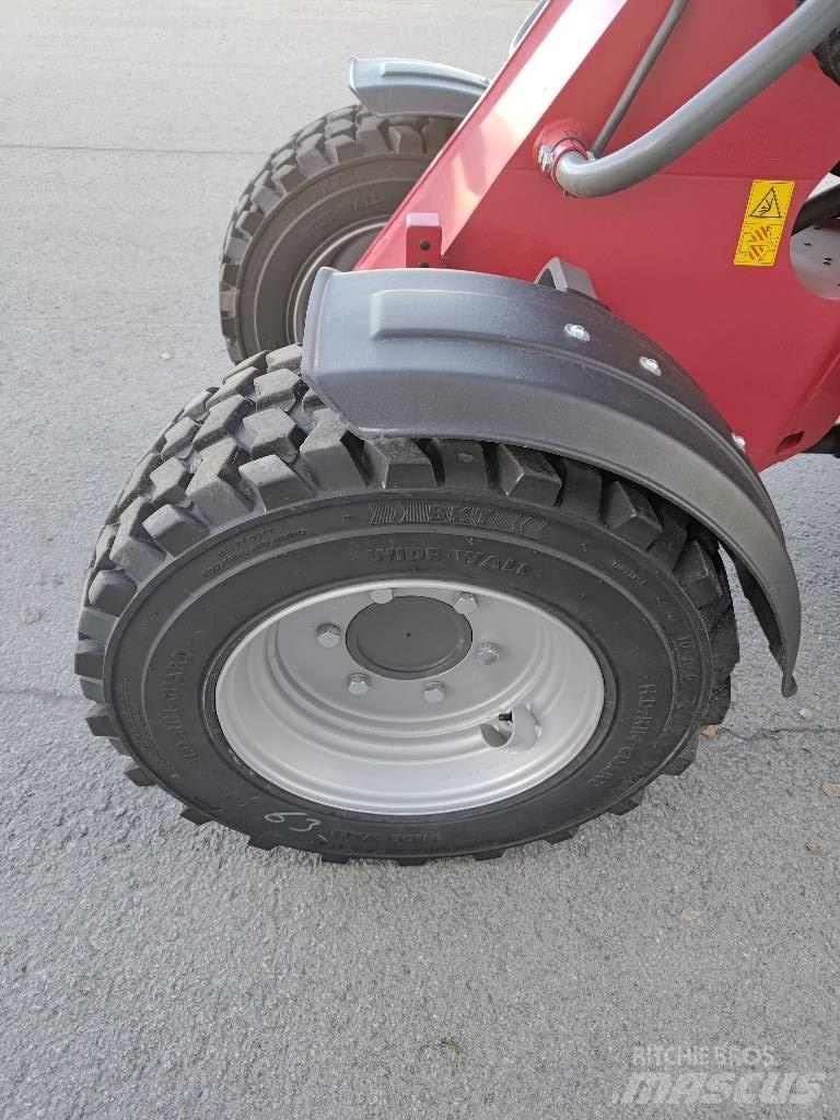 Weidemann 1280 다목적 로더