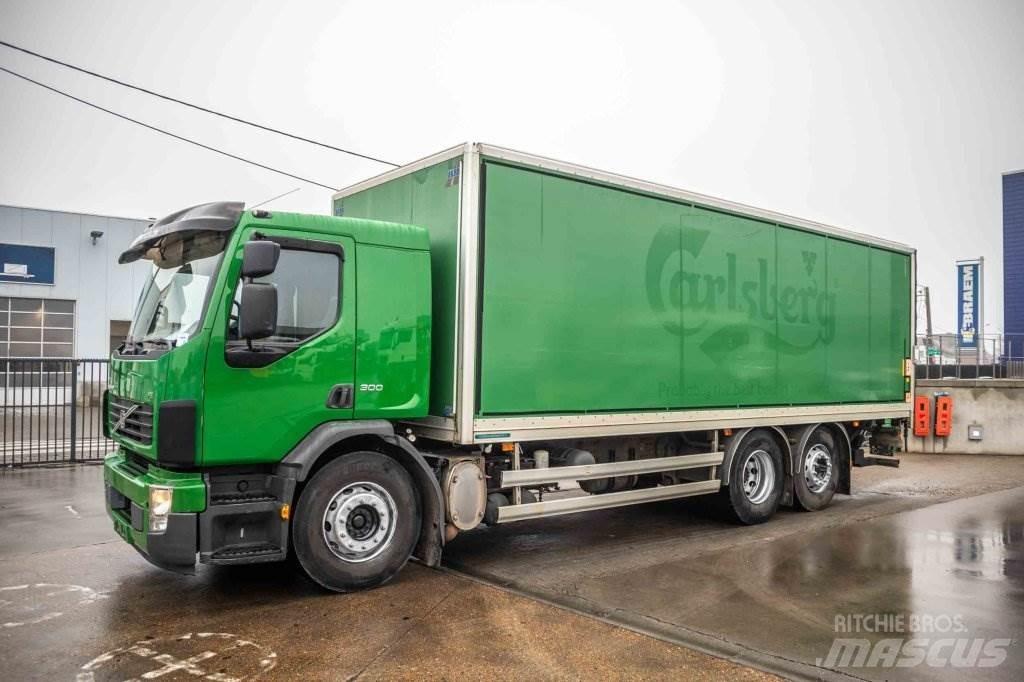 Volvo FE 300 탑차 트럭