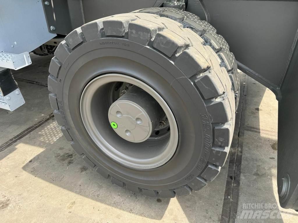 Sennebogen 830M E 폐기물/산업 처리기