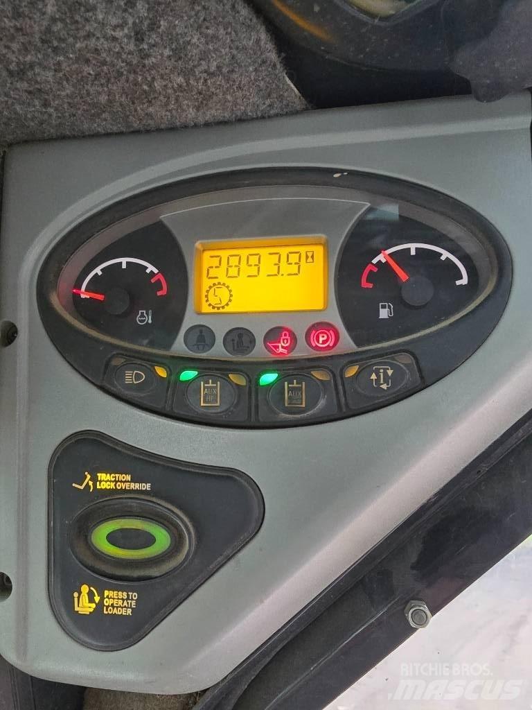 Bobcat T 320  스키드로더