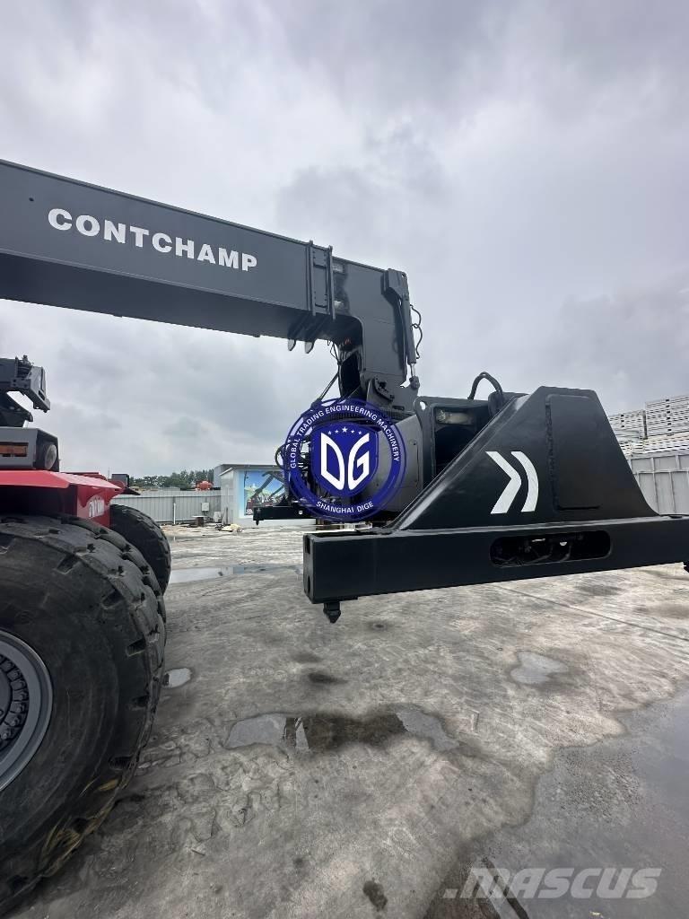 Kalmar DRF 450 리치 스태커
