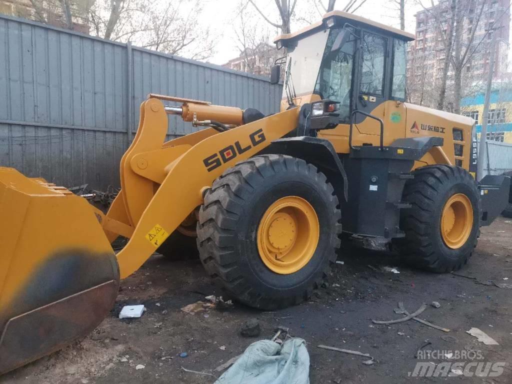 SDLG L 955 F  휠로우더