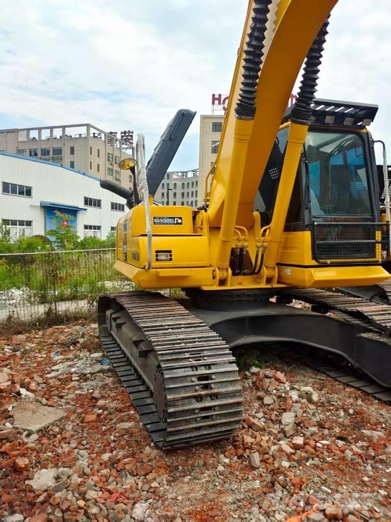 Komatsu PC 210 대형 굴삭기 29톤 이상