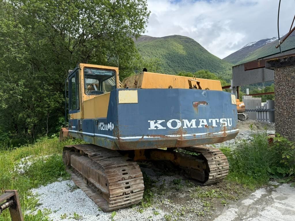 Komatsu PC 200-3 대형 굴삭기 29톤 이상