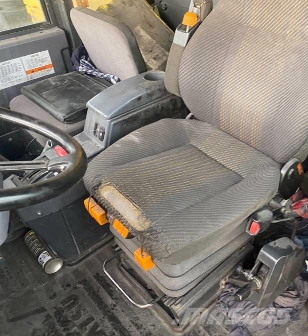 Komatsu HD 405-7 초대형 덤프 트럭