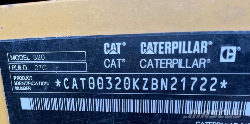 CAT 320 대형 굴삭기 29톤 이상