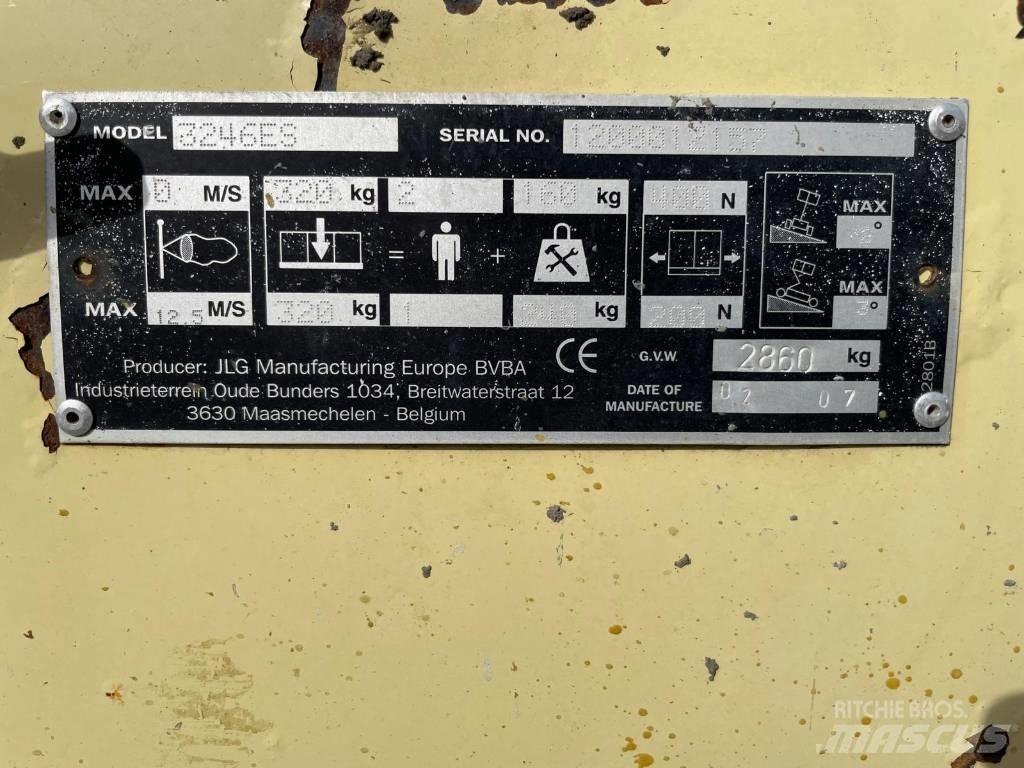 JLG 3246 ES 가위형 리프트