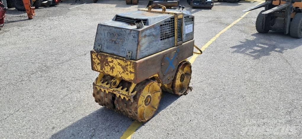 Bomag BW65T 토양 다짐기