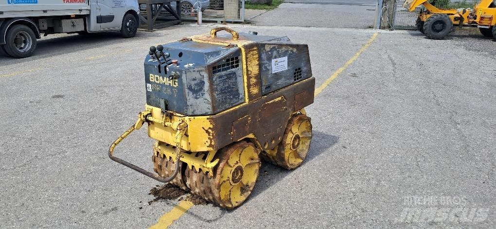 Bomag BW65T 토양 다짐기