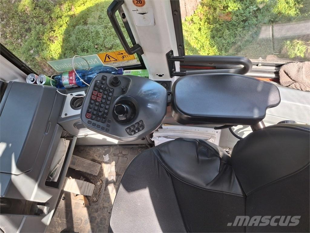 Komatsu 845 원목 포워더