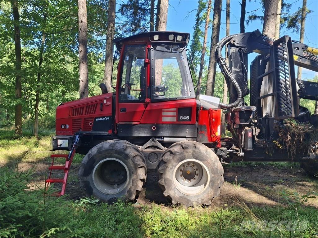 Komatsu 845 원목 포워더
