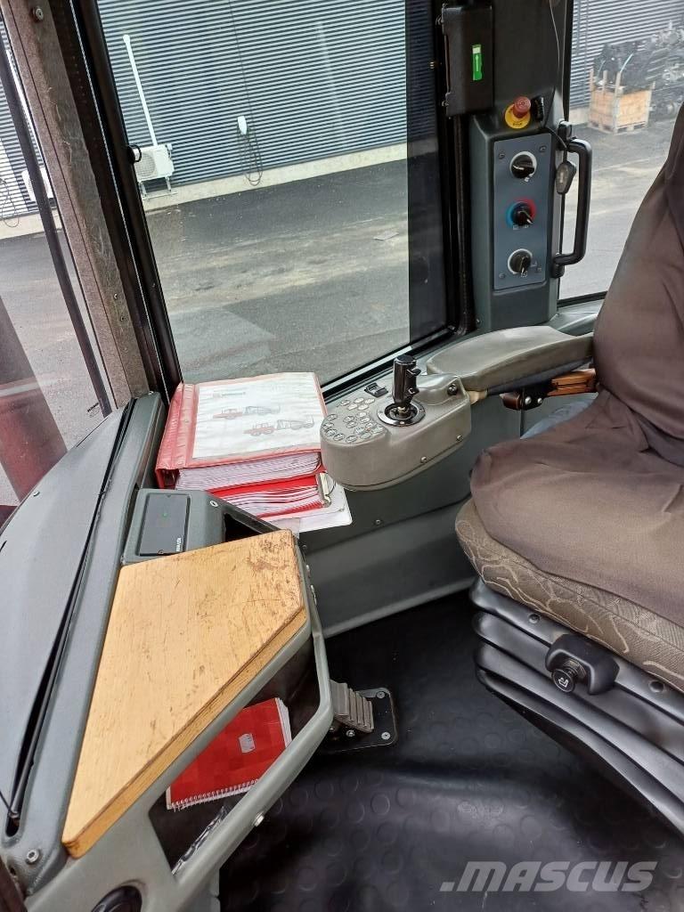 Komatsu 840 TX 원목 포워더