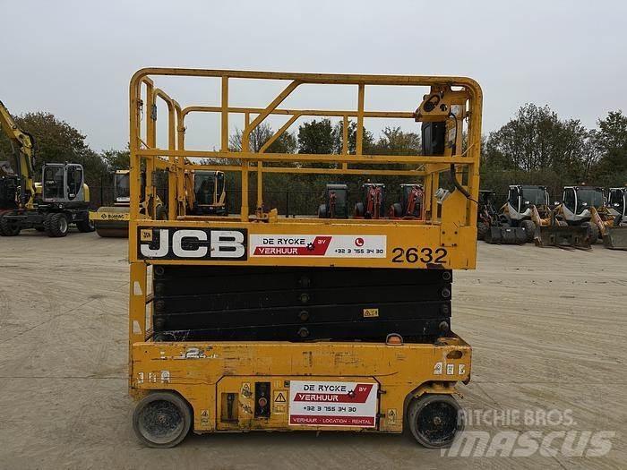 JCB S3246E 기타 승강기와 플랫폼