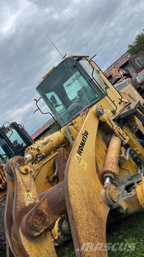 Komatsu WA 470-3H 트랙, 체인 및 언더캐리지