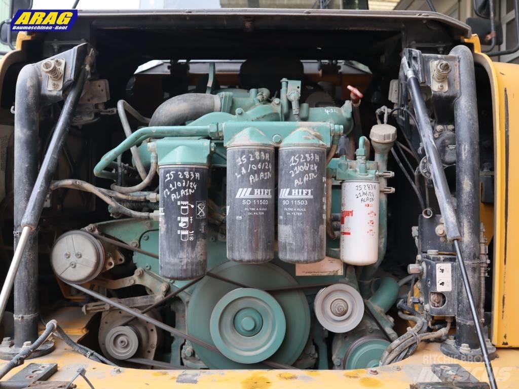 Volvo A 25 D 연결식 홀러