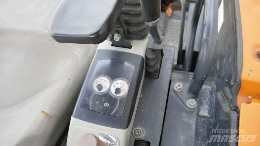 Komatsu PC 26 MR 소형 굴삭기 7톤 미만