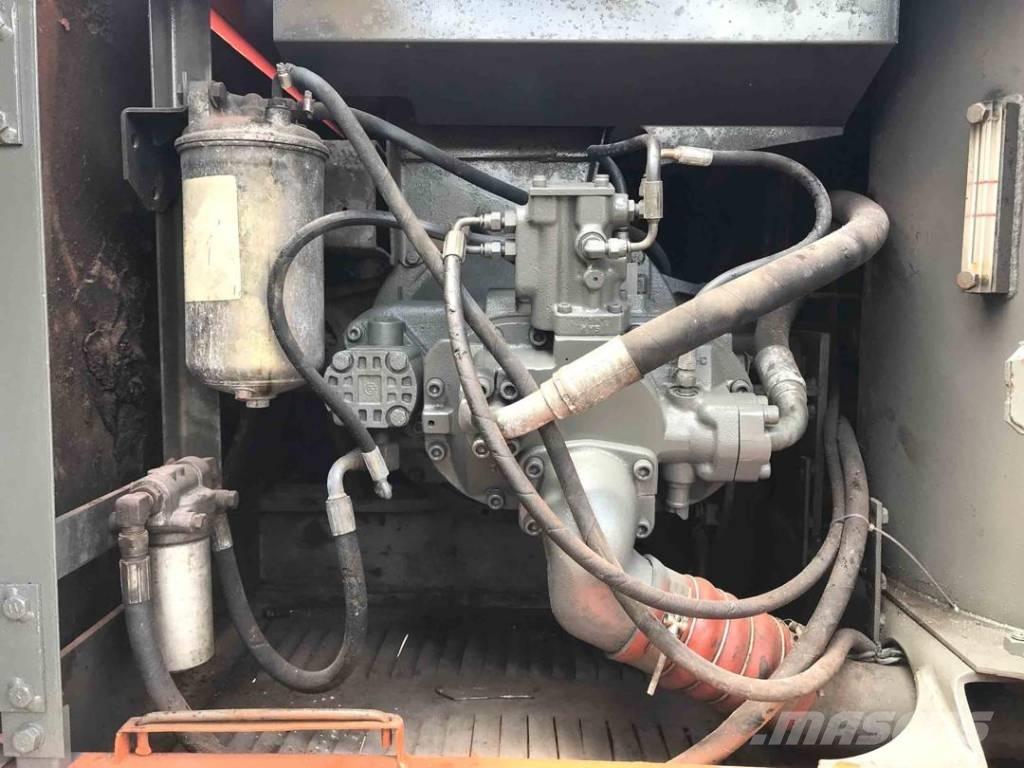Hitachi EX200 대형 굴삭기 29톤 이상