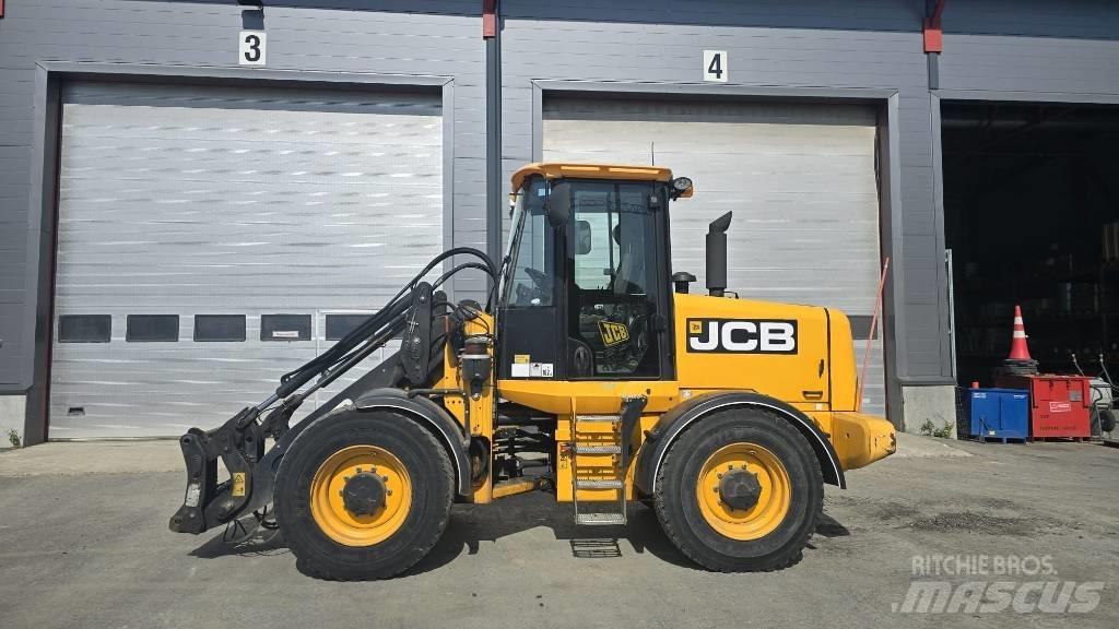 JCB 411  휠로우더