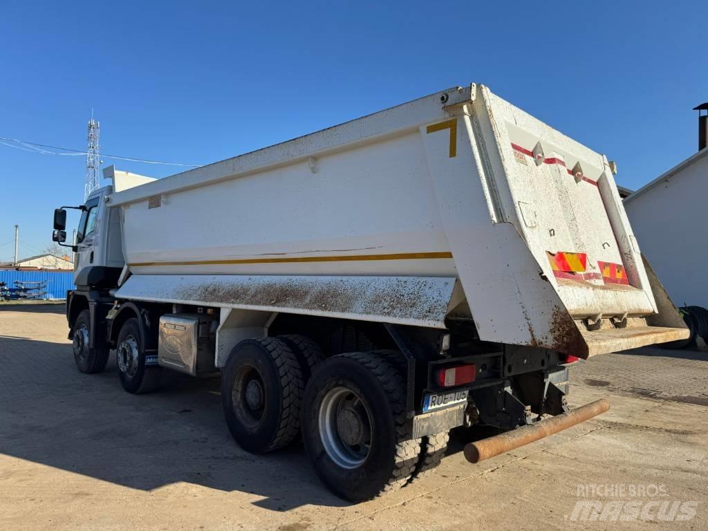 Ford Cargo 덤프 트럭