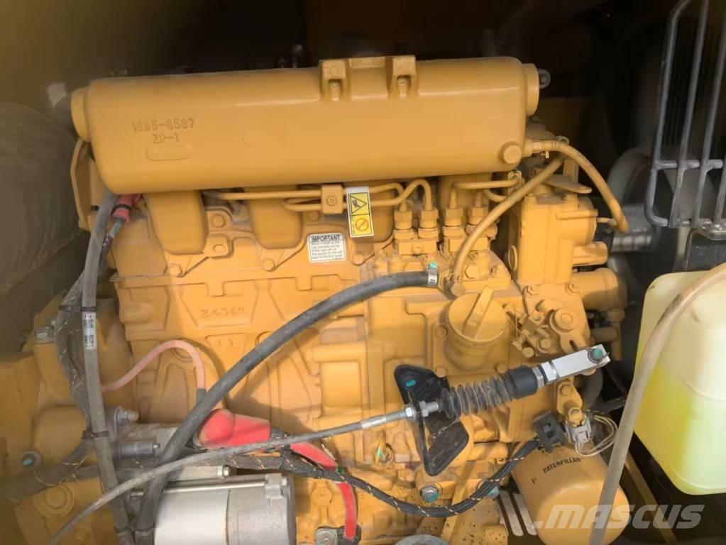 CAT 307,5 대형 굴삭기 29톤 이상