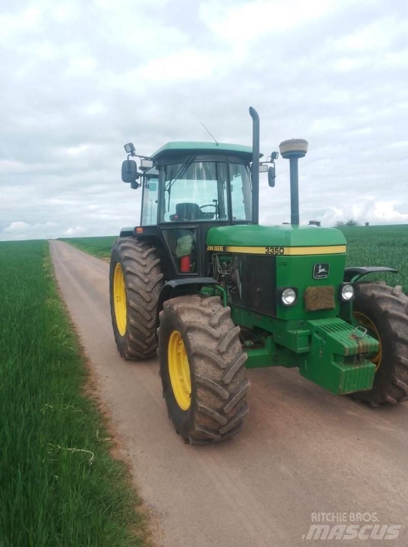 John Deere 3350 트랙터