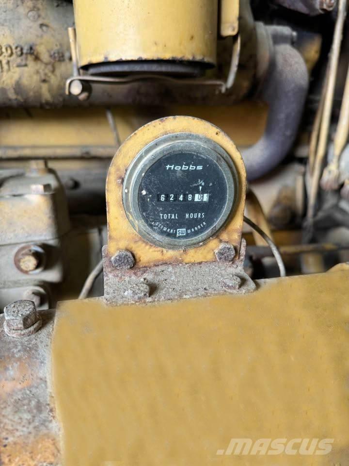 CAT D 8 H 크롤러 도저