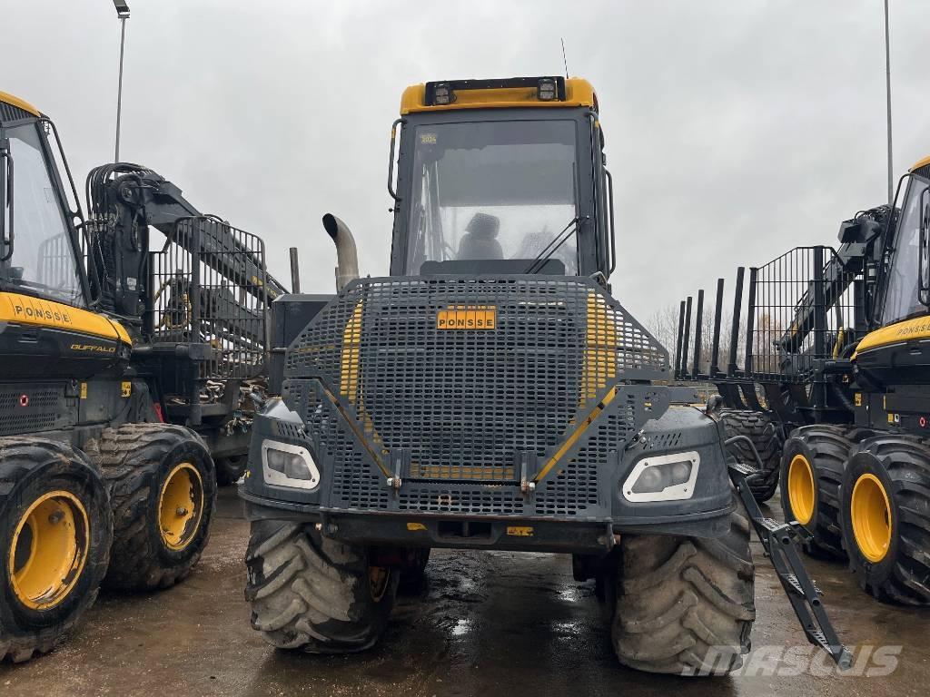 Ponsse Fox 원목 하베스터