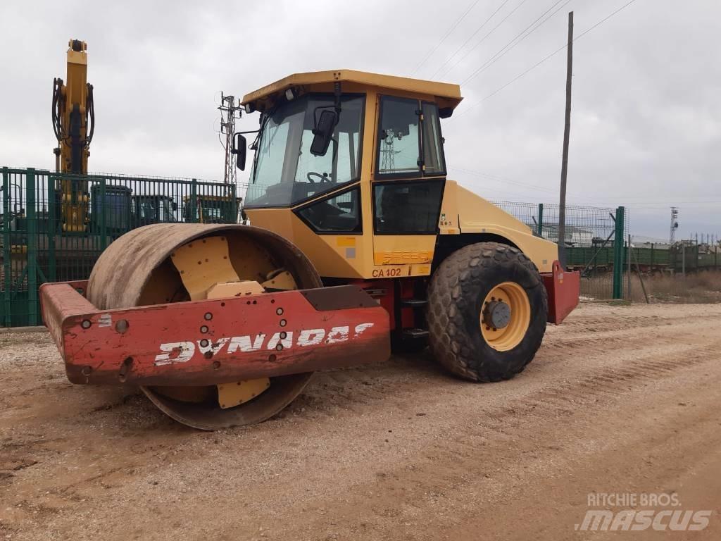 Dynapac CA 402 D 트윈 드럼 롤러