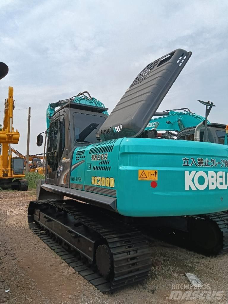 Kobelco SK 200D 중형굴삭기 7톤-28톤