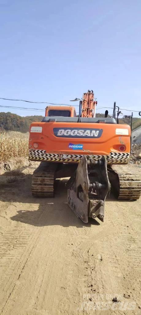 Doosan DX 225LC 대형 굴삭기 29톤 이상