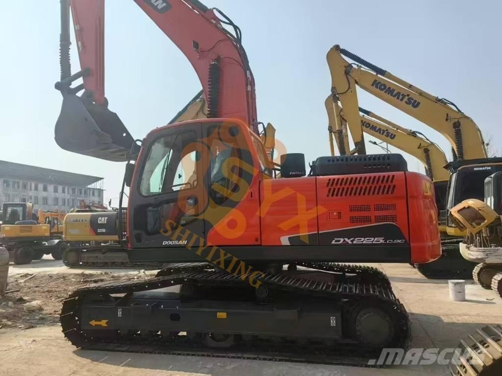 Doosan DX 225 LC 롱리치 굴삭기