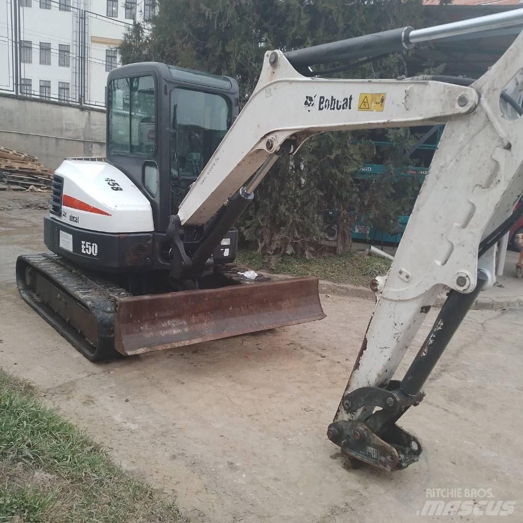 Bobcat E 50 소형 굴삭기 7톤 미만