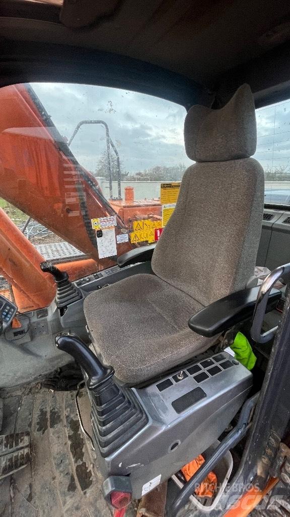 Doosan Dx140  휠 굴삭기