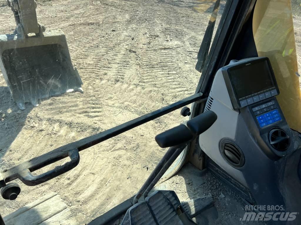 Komatsu PC240LC-10 대형 굴삭기 29톤 이상