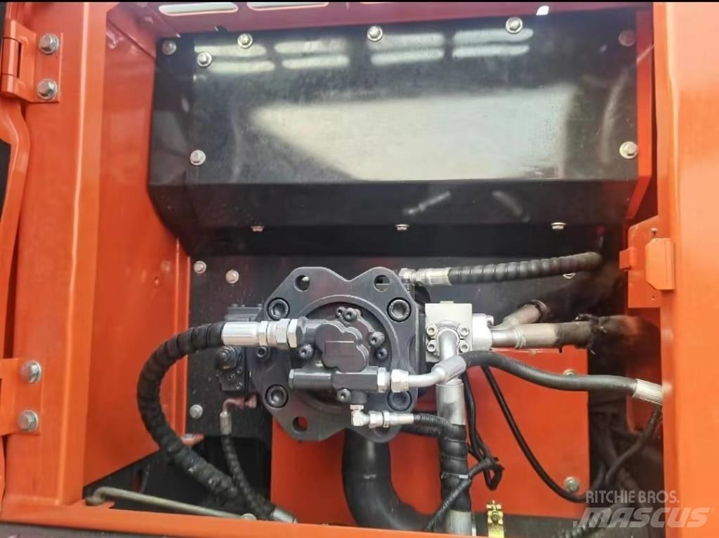 Doosan DX225 대형 굴삭기 29톤 이상